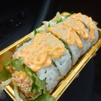 Windbell Sushi - Spicy crab roll - Japanese Near Me - Ottawa, Ontario