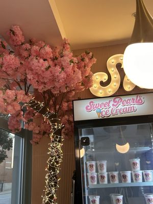 Sweet Pearl's Ice Cream by null