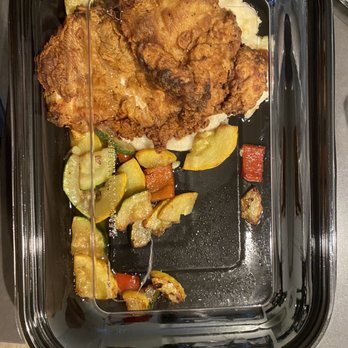 Polly's Pies - Fried Chicken Dinner - American Near Me - Norco, California