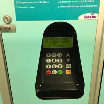 Piscine Suzanne Berlioux - Lockers electronic lock - Swimming Pools Near Me - Paris, 75