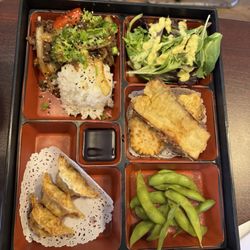 user provided Momoyama photo