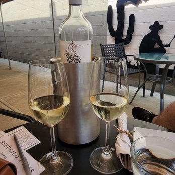 Refucilo Winery - Torrontes Reserve - Wine Tasting Room Near Me - Pittsburgh, Pennsylvania