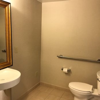 Renaissance Austin Hotel - Accessible room - Hotels Near Me - Austin, Texas Renaissance Austin Hotel - Accessible room - Hotels Near Me - Austin, Texas