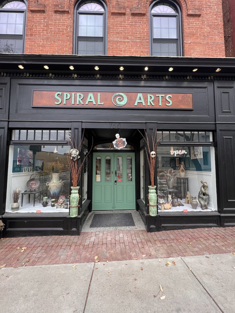 Social spots from Spiral Arts Studio