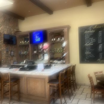Avenue Gyro - Inside bar - Mediterranean Near Me - The Bronx, New York