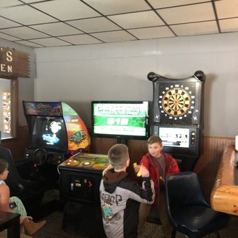 Hooker's Resort - American Near Me - Poynette, Wisconsin