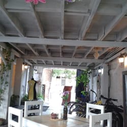 Vanille Polynesie - Un rinconcito polinésico escondido al fondo de una de las múltiples galerías del Barrio Italia.