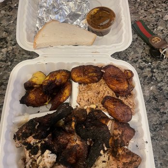 Ja' Grill Hyde Park - Jerk Chicken Entrée - Lounges Near Me - Chicago, Illinois Ja' Grill Hyde Park - Jerk Chicken Entrée - Lounges Near Me - Chicago, Illinois