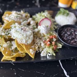 Suenos Cantina - Chilaquiles verdes