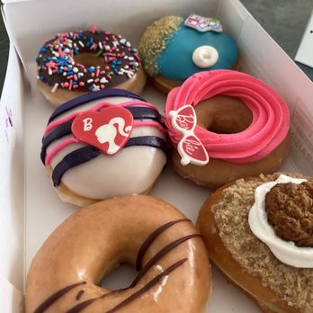 Krispy Kreme Doughnuts - Donuts Near Me - Mississauga, Ontario