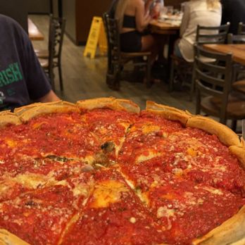 Giordano's - Chicago Classic Deep Dish - Pizza Near Me - Chicago, Illinois