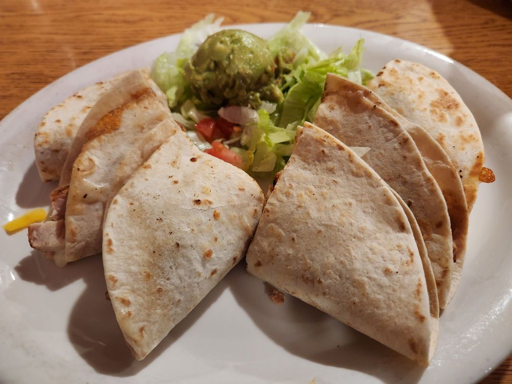 TIJUANA’S MEXICAN Updated November 2024 27 Reviews 328 S Hamilton