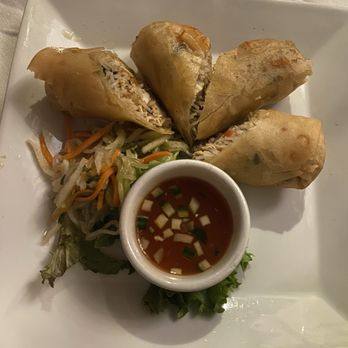 Tuscarora Mill - Chicken & Shrimp Spring Rolls - New American Near Me - Leesburg, Virginia Tuscarora Mill - Chicken & Shrimp Spring Rolls - New American Near Me - Leesburg, Virginia