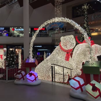 Galerías Monterrey - Happy Xmas - Shopping Centers Near Me - Monterrey, NLE