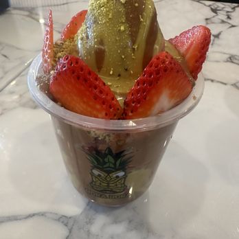 Bora Bora Smoothie Cafe - Dubai chocolate strawberries - Juice Bars & Smoothies Near Me - Temple Terrace, Florida Bora Bora Smoothie Cafe - Dubai chocolate strawberries - Juice Bars & Smoothies Near Me - Temple Terrace, Florida