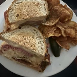 Rueben and chips Rueben and chips