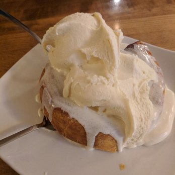 Macado's - Cinnamon sensation - American Near Me - Boone, North Carolina