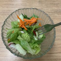 Cuc Tran Cafe - The dinner salad comes with a sweet vinegar dressing that really is delicious!