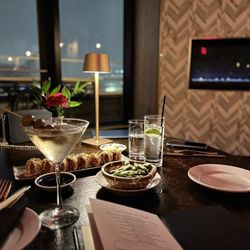 Gansevoort Rooftop - G spicy tuna and edamame