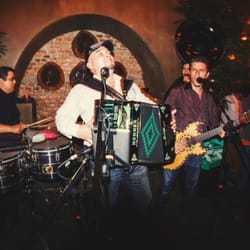 Miércoles de grupo Norteño!