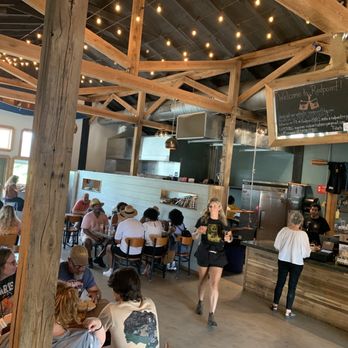 RedPoint BBQ - Cocktail Bars Near Me - Campton, Kentucky