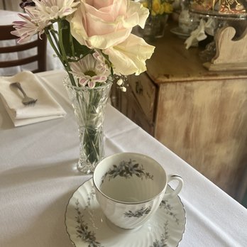 Whistle Stop Garden's Tea Room - Tea Rooms Near Me - Lutz, Florida Whistle Stop Garden's Tea Room - Tea Rooms Near Me - Lutz, Florida