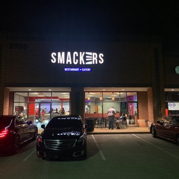Smackers - Outside Signage - Chicken Wings Near Me - Memphis, Tennessee