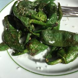 El Garapé - Blistered green peppers