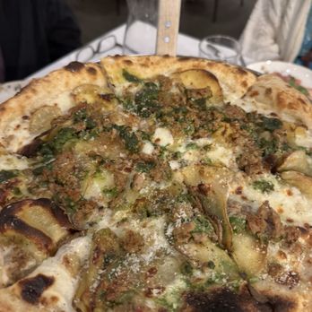 Marlow - Potato White Pie - Pizza Near Me - Makawao, Hawaii Marlow - Potato White Pie - Pizza Near Me - Makawao, Hawaii