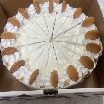 Bryan's Cheesecake - Banana pudding cheesecake - Desserts Near Me - Tyler, Texas
