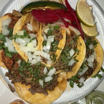 Tacos El Grande - Food Trucks Near Me - Katy, Texas