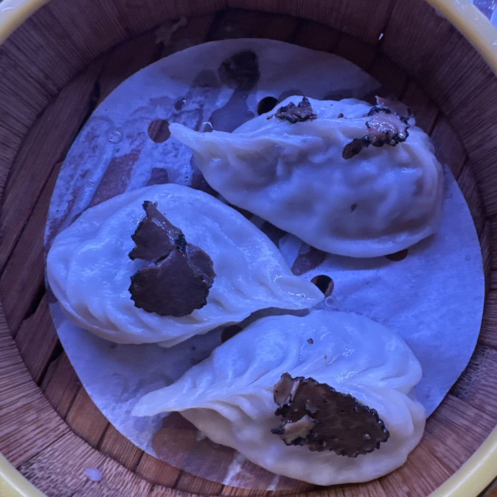 Fusion Dumpling - Black truffle wagyu soup dumpling - Dim Sum Near Me - San Francisco, California Fusion Dumpling - Black truffle wagyu soup dumpling - Dim Sum Near Me - San Francisco, California