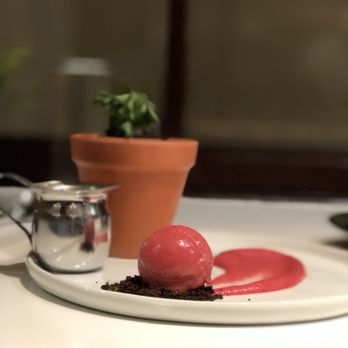 Spot Dessert Bar - Desserts Near Me - Flushing, New York
