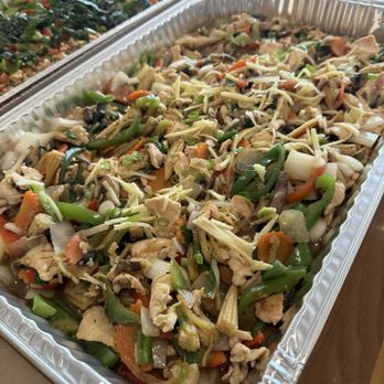 Thai Delight Norman - Fresh ginger chicken - Thai Near Me - Norman, Oklahoma