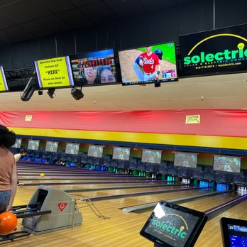 Capitol Bowl - Bowling lanes - Bowling Near Me - West Sacramento, California