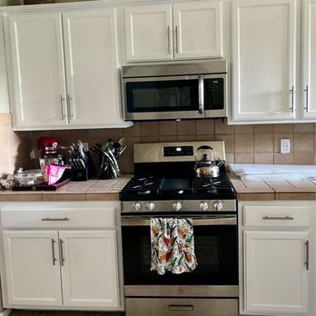 Rodriguez Custom Construction - After! - Cabinetry Near Me Rodriguez Custom Construction - After! - Cabinetry Near Me