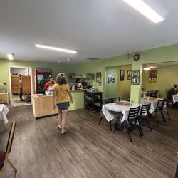 Taqueria Los Pinos - Inside