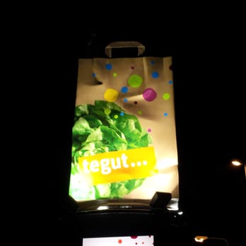 Tegut - Neues Reklameschild - Grocery Near Me - Wiesbaden, HE