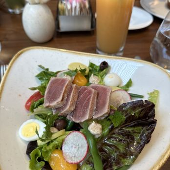Café Boulud - Tuna nicoise - fresh ingredients - Cafes Near Me - Toronto, Ontario Café Boulud - Tuna nicoise - fresh ingredients - Cafes Near Me - Toronto, Ontario