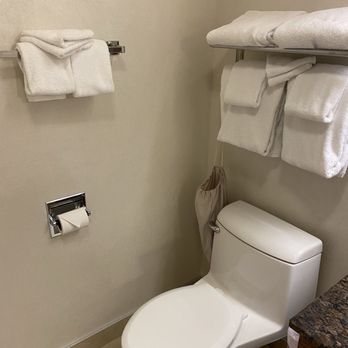Le Saint Edouard - Hotels Near Me - Quebec City, Quebec Le Saint Edouard - Hotels Near Me - Quebec City, Quebec