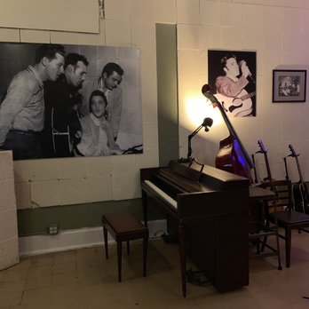 Sun Studio - Jerry Lee Lewis' piano - Museums Near Me - Memphis, Tennessee
