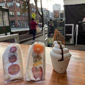 Baiten - Two cream sandwiches, soft serve - Desserts Near Me - Seattle, Washington Baiten - Two cream sandwiches, soft serve - Desserts Near Me - Seattle, Washington