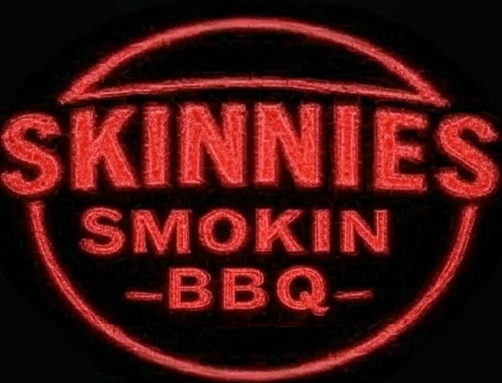 Skinnies Smokin BBQ Logo