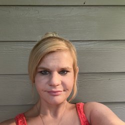 Back to Life Pain Center - Me Lindsay Lasenyik