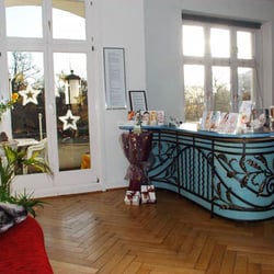 Jungbrunnen, Kosmetik und Massage - Empfang