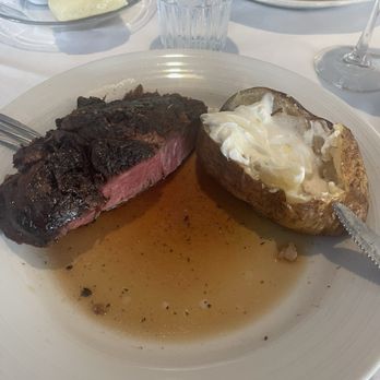 Maxwell's Beach Cafe - End cut prime rib. Cooked perfectly. Sometimes the end cut is more done. This one was not. The bark was seasoned just right. - New American Near Me - Arnolds Park, Iowa Maxwell's Beach Cafe - End cut prime rib. Cooked perfectly. Sometimes the end cut is more done. This one was not. The bark was seasoned just right. - New American Near Me - Arnolds Park, Iowa