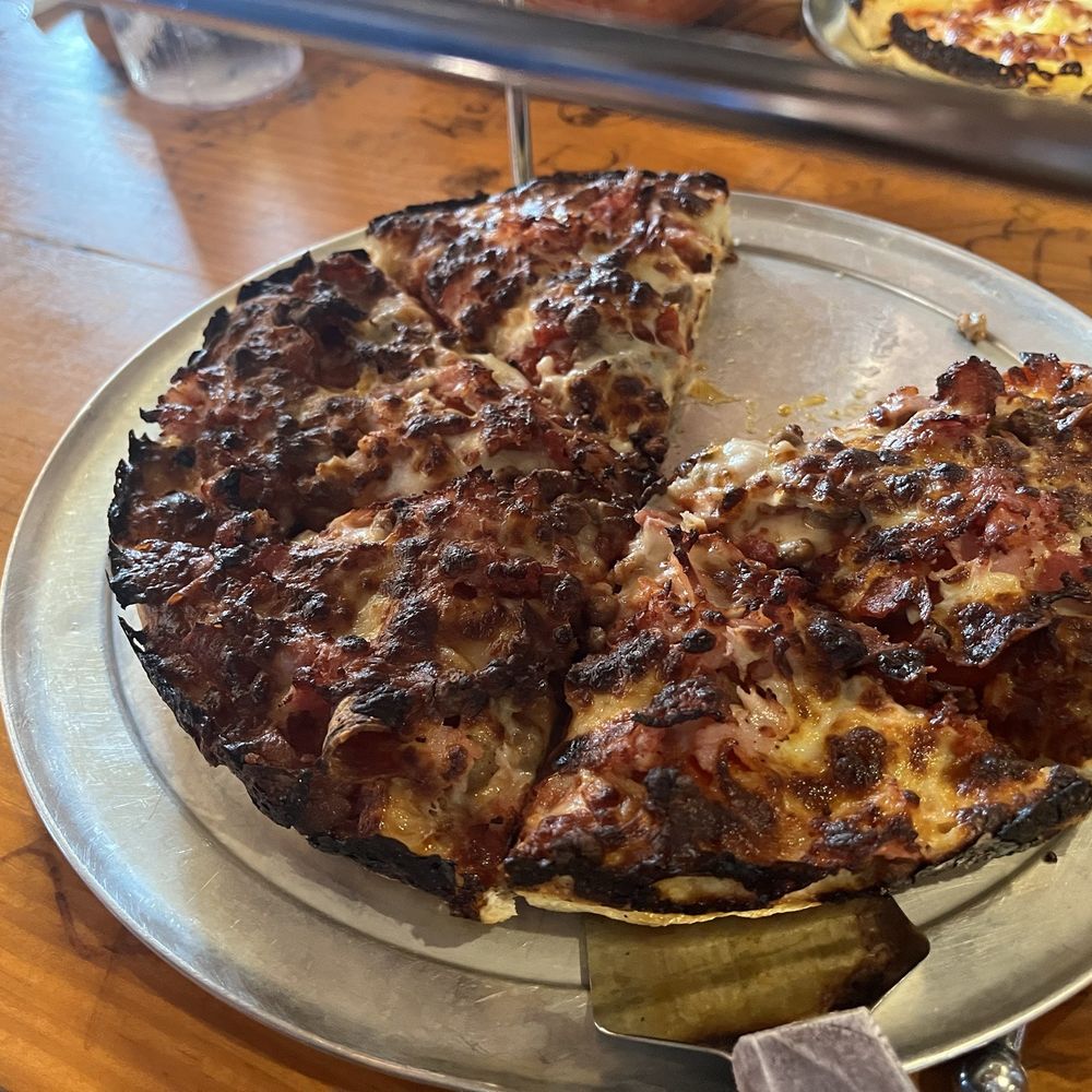 Divine Swine. (Meaty with sausage, pepperoni, ham, etc...). It's tasty! Divine Swine. (Meaty with sausage, pepperoni, ham, etc...). It's tasty!