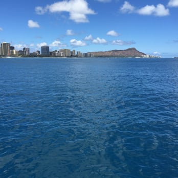 Makani Catamaran - Boating Near Me - Honolulu, Hawaii