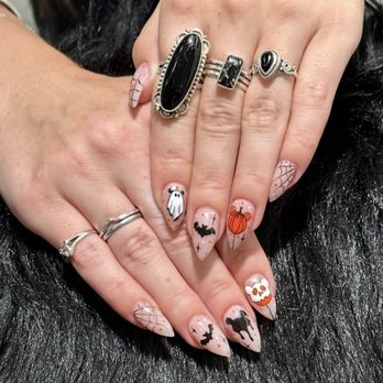 Vanda Nails - Cute nails - Nail Salons Near Me - Reno, Nevada
