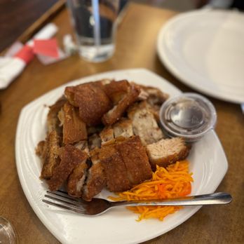 Max's Restaurant - Dillingham - Lechon Kawali - Filipino Near Me - Honolulu, Hawaii